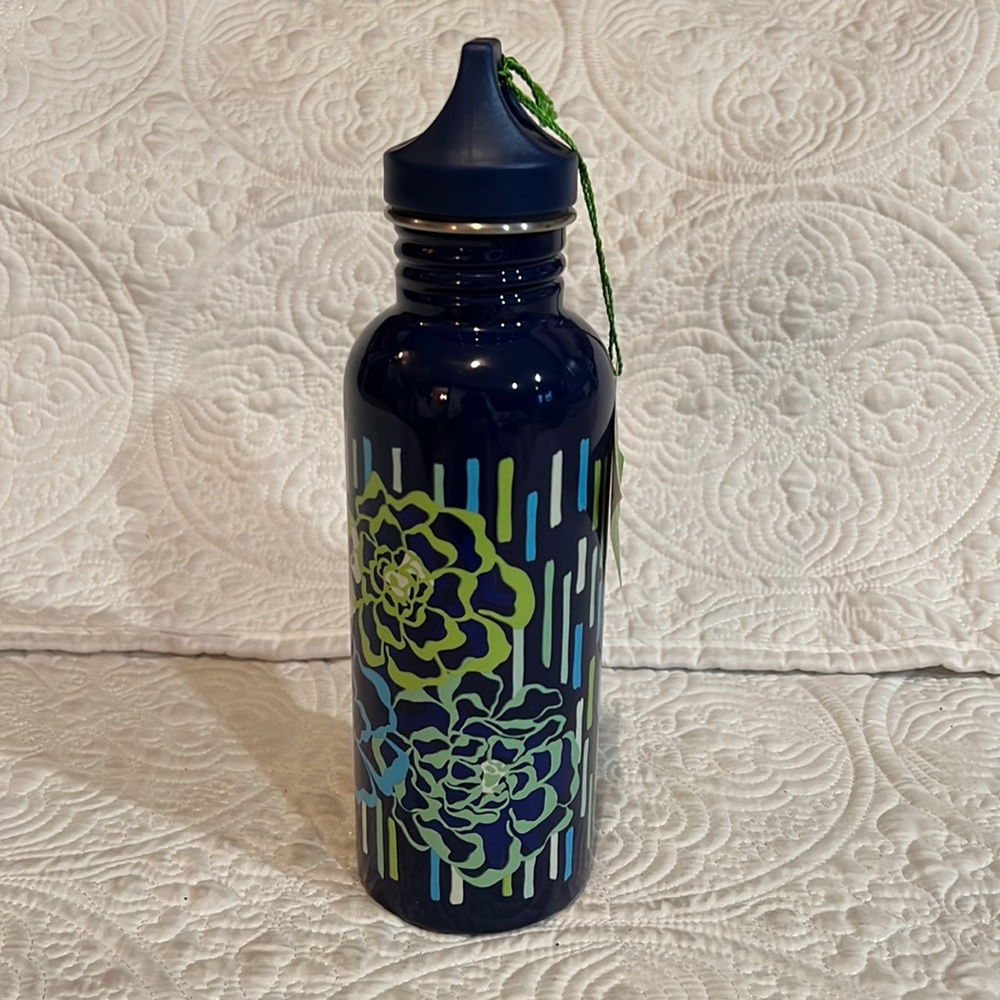 Vera Bradley 25 oz Katalina Blues water bottle, NWT